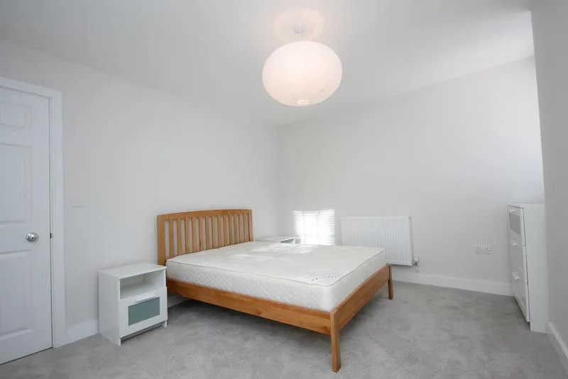 2 bedroom house for rent
