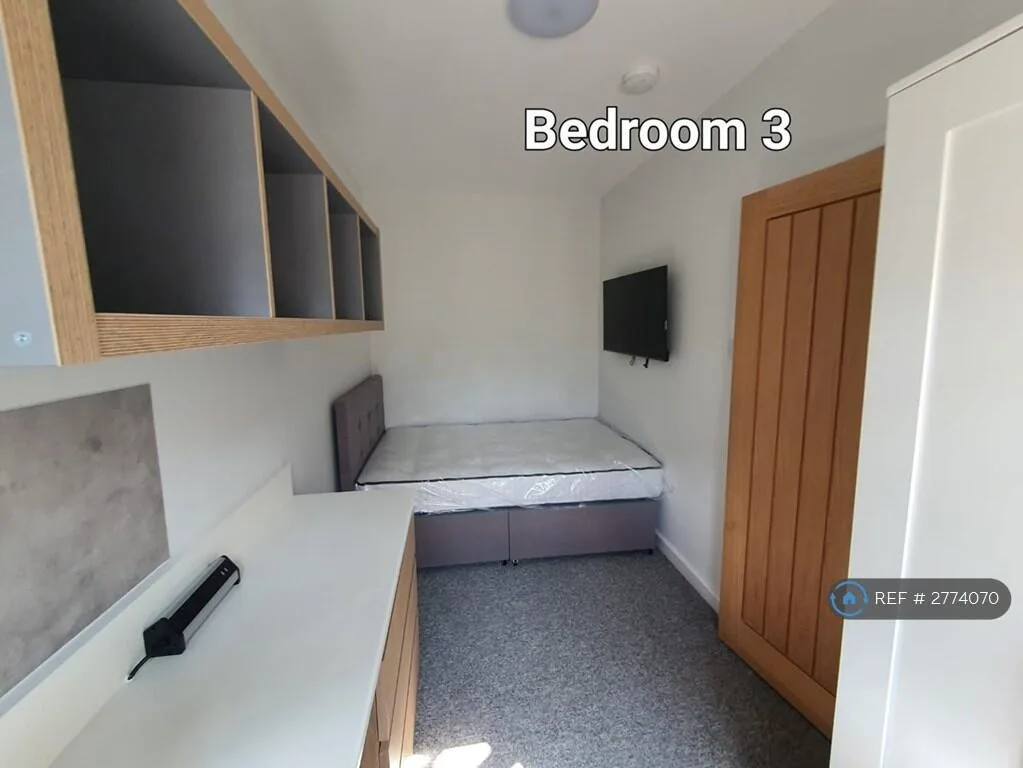 1 bedroom house share for rent