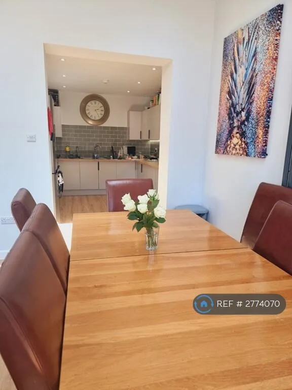 1 bedroom house share for rent