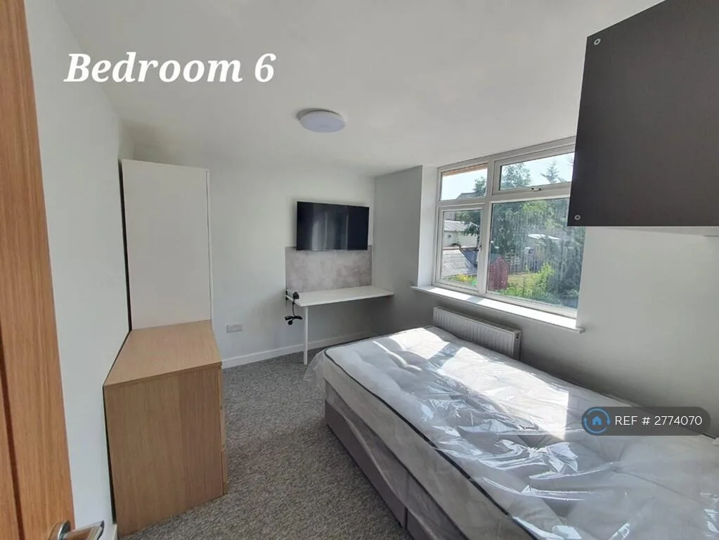 1 bedroom house share for rent