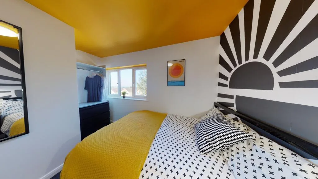 6 bedroom semi-detached house for rent
