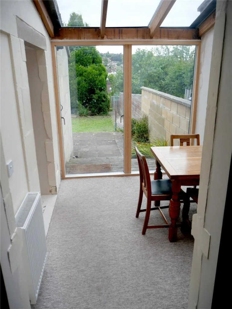 5 bedroom terraced house for rent