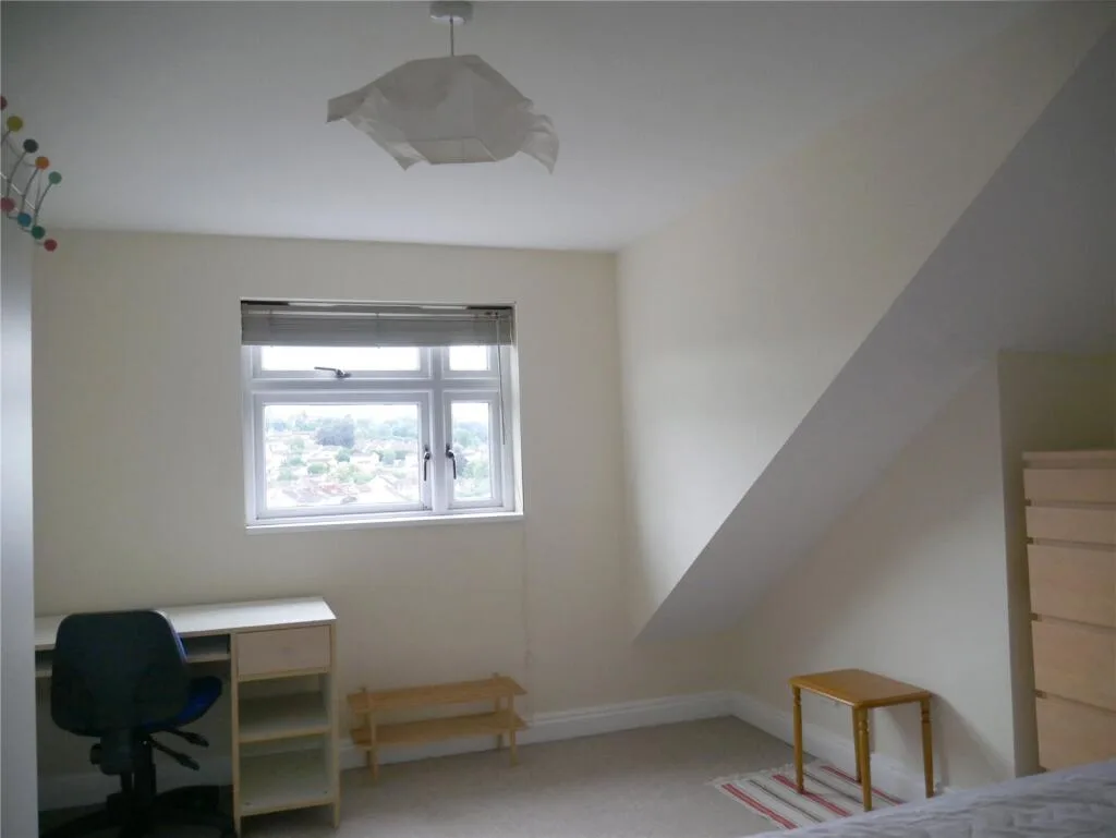 5 bedroom terraced house for rent