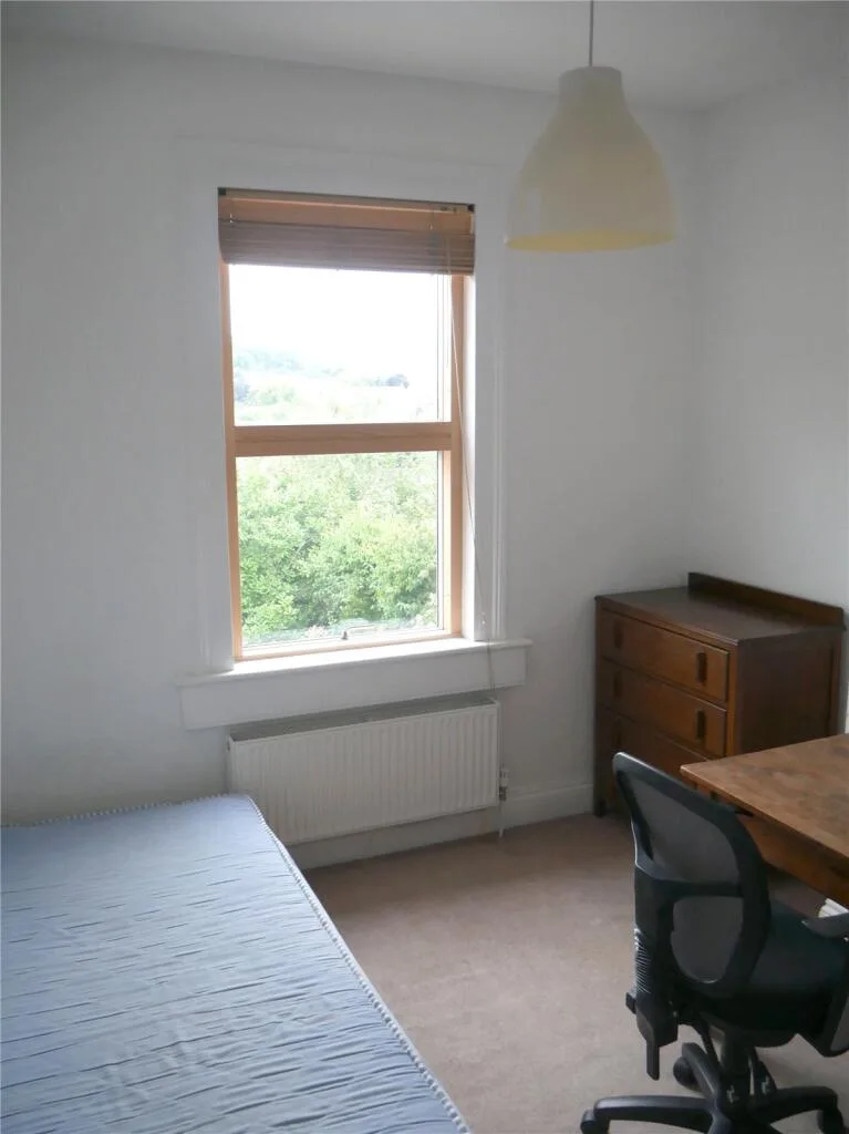 5 bedroom terraced house for rent