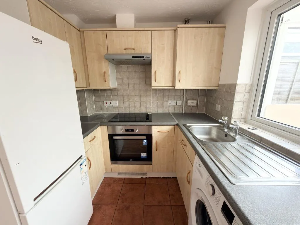 2 bedroom house for rent