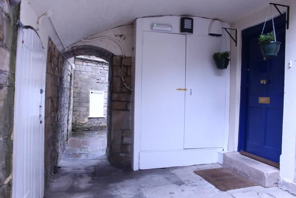 3 bedroom maisonette for rent