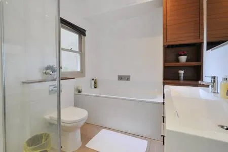 3 bedroom maisonette for rent