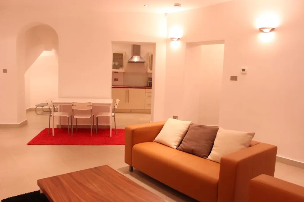 3 bedroom maisonette for rent