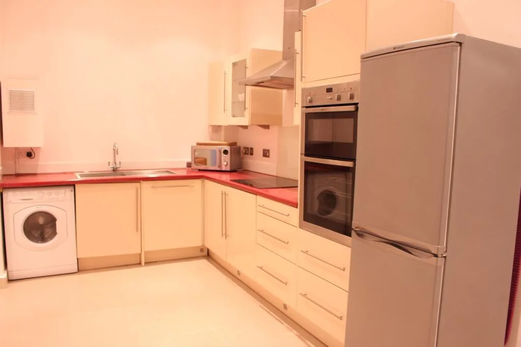 3 bedroom maisonette for rent