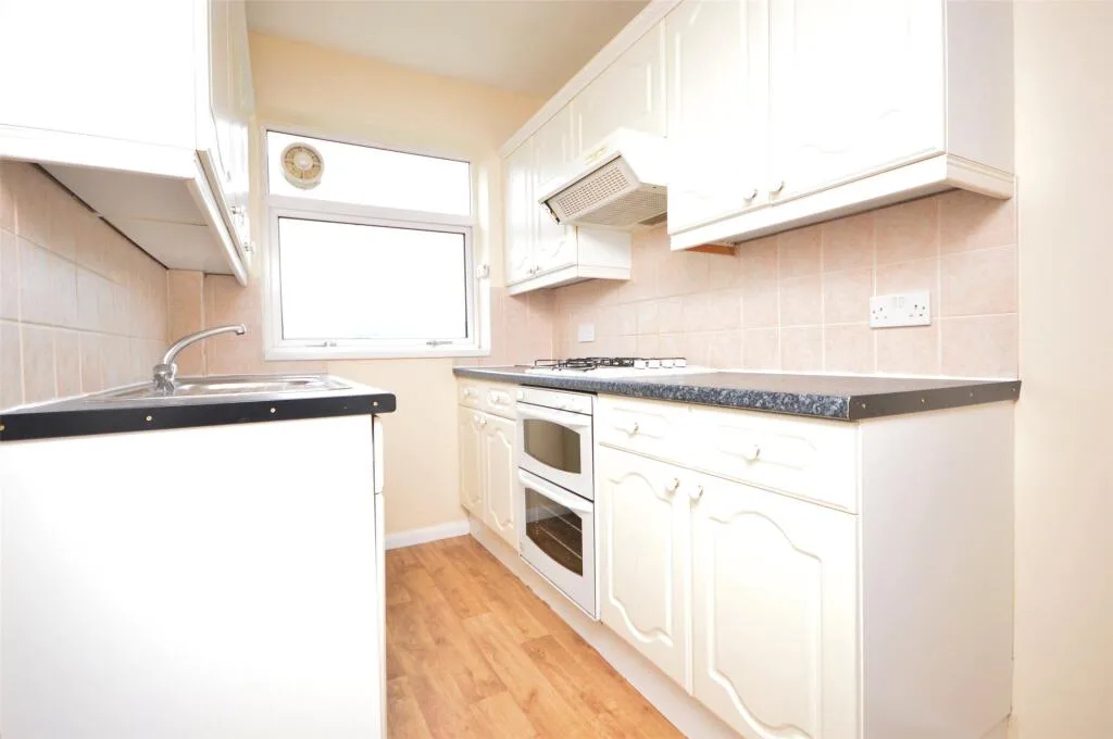 3 bedroom semi-detached house for rent