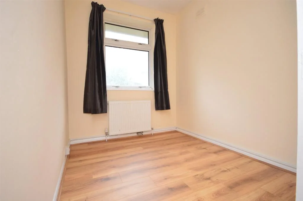 3 bedroom semi-detached house for rent