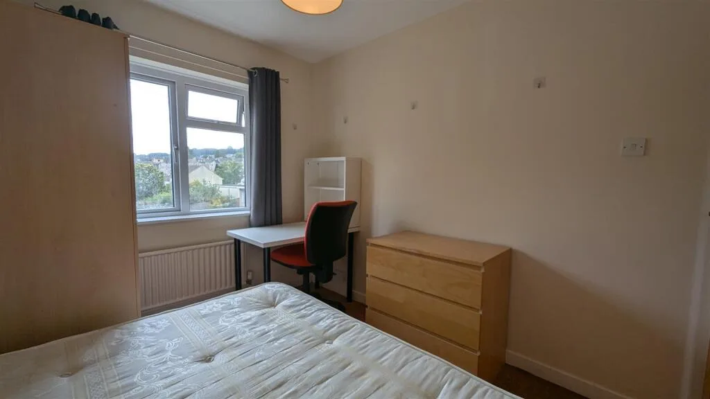 5 bedroom house for rent