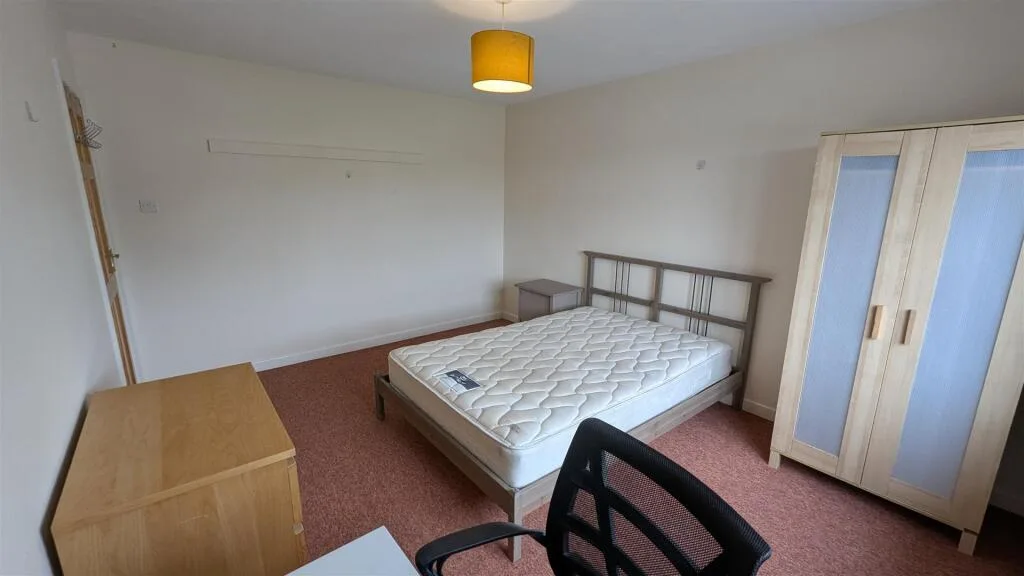 5 bedroom house for rent