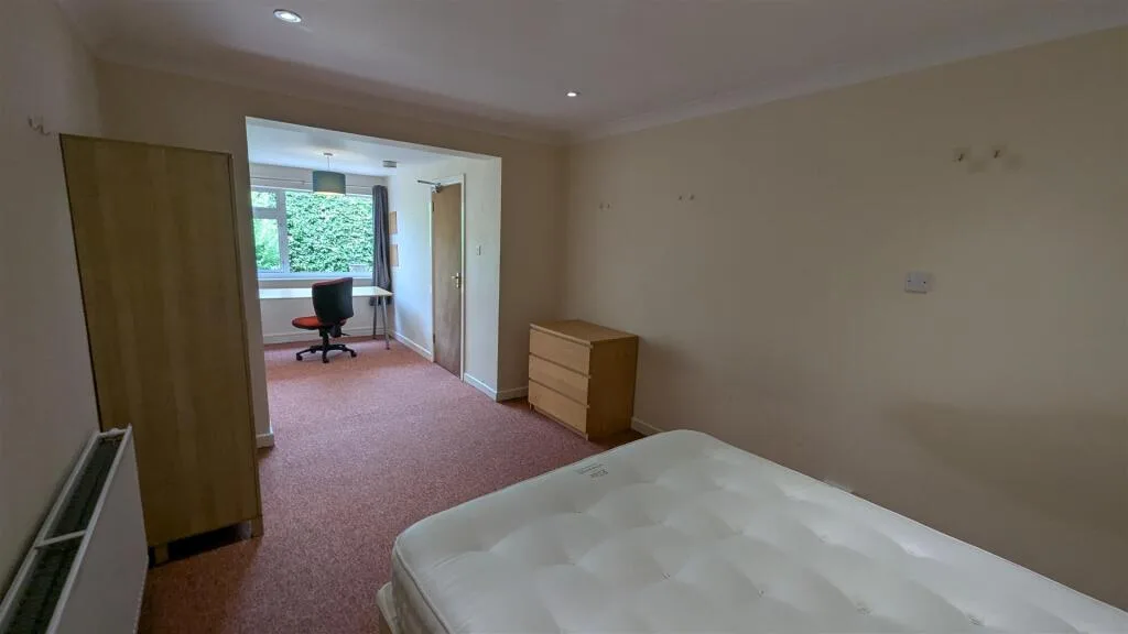 5 bedroom house for rent