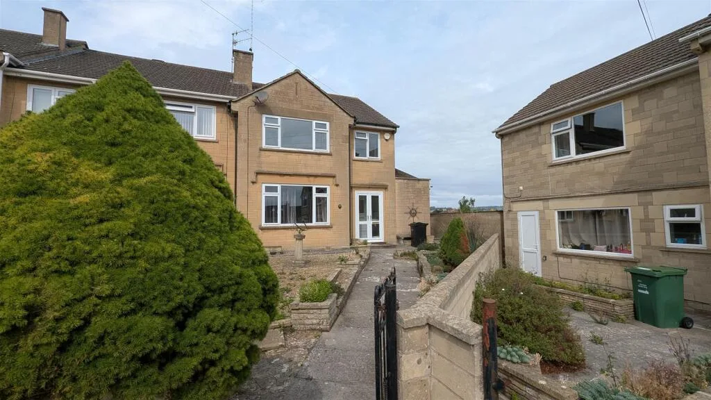 5 bedroom house for rent