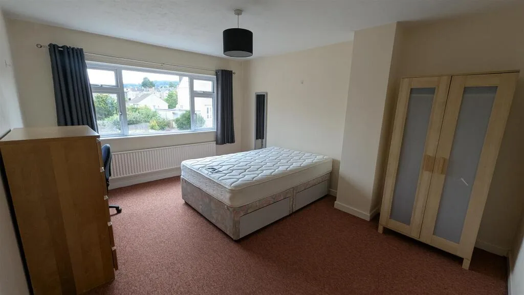 5 bedroom house for rent