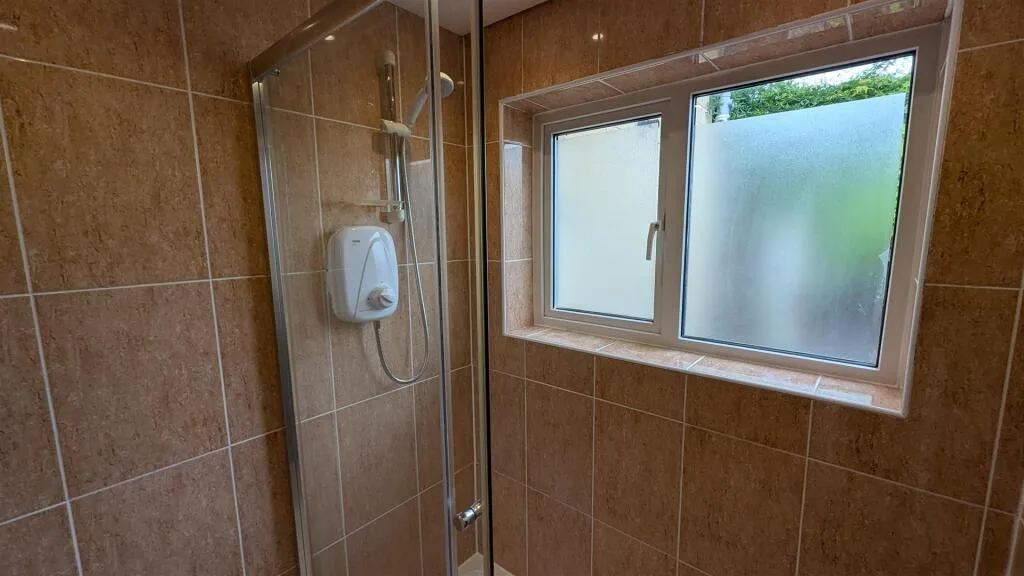 5 bedroom house for rent