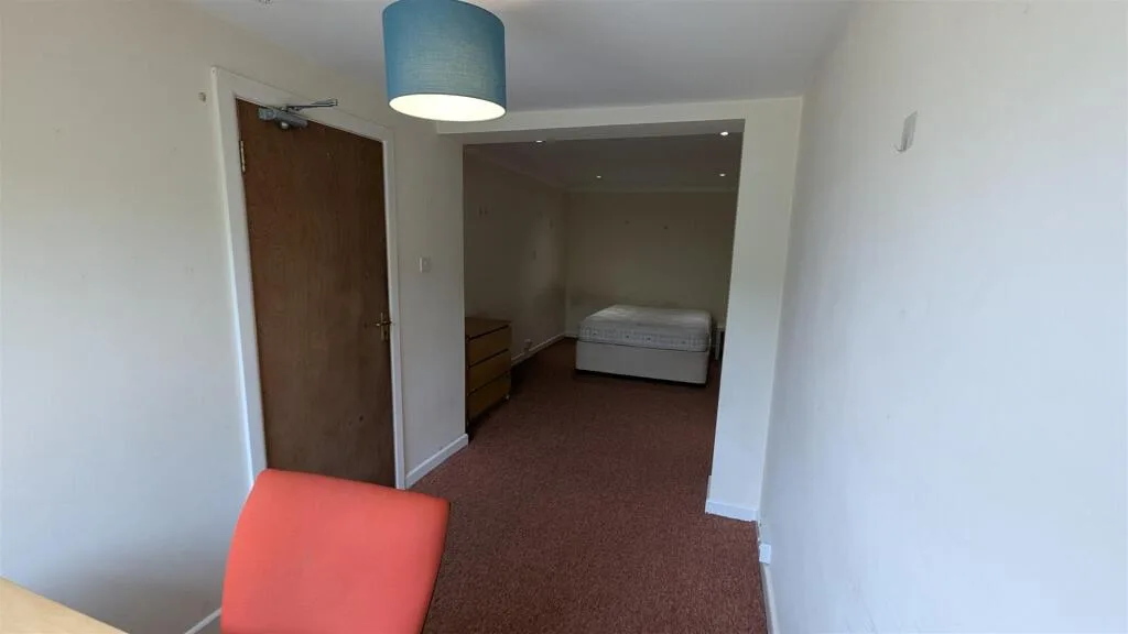5 bedroom house for rent