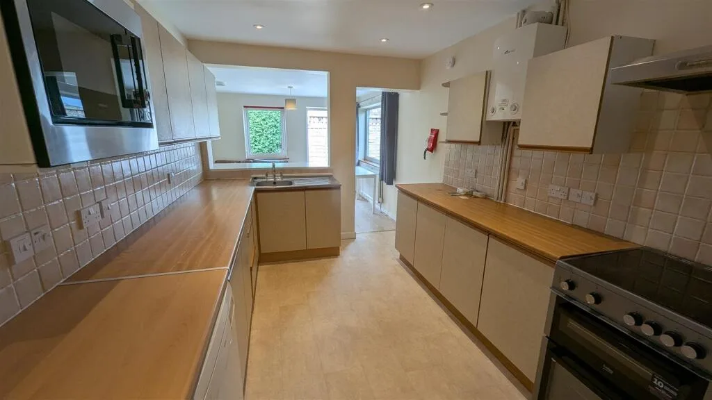 5 bedroom house for rent