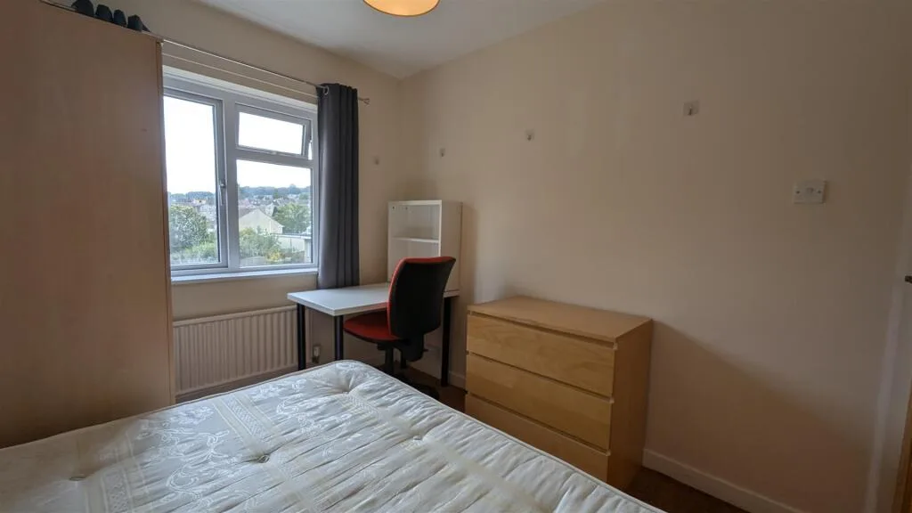 5 bedroom house for rent