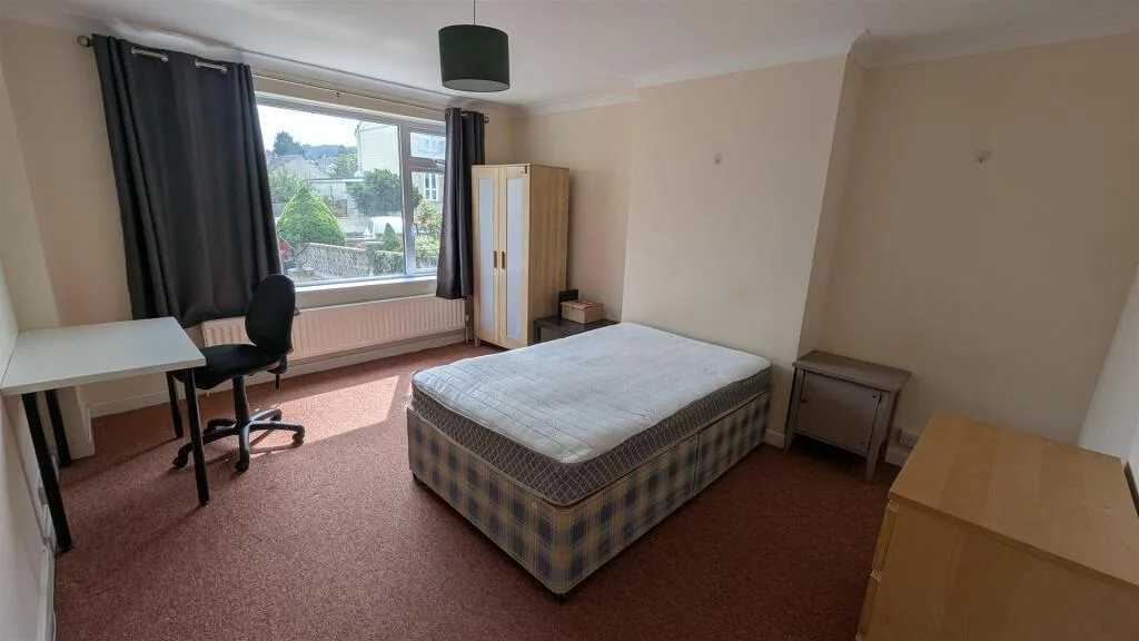 5 bedroom house for rent