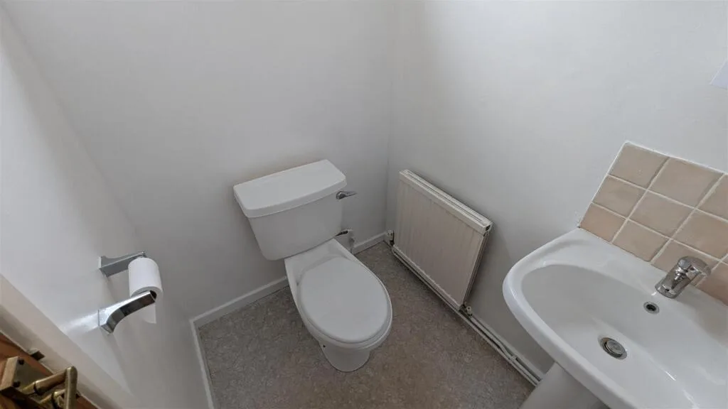 5 bedroom house for rent