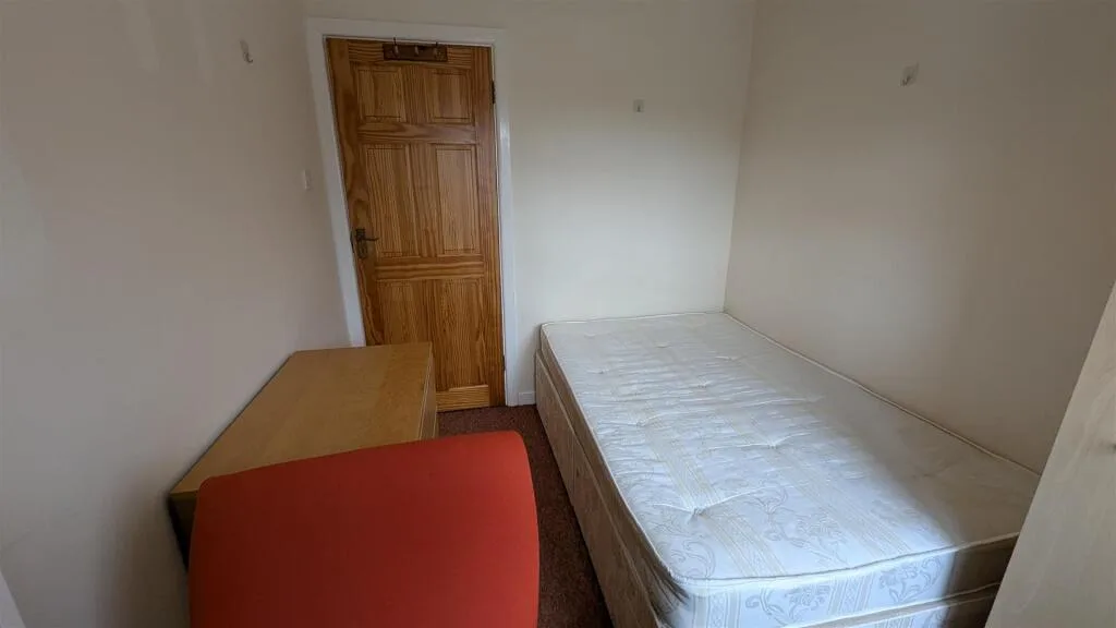 5 bedroom house for rent