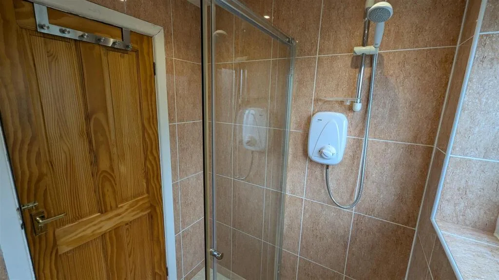 5 bedroom house for rent