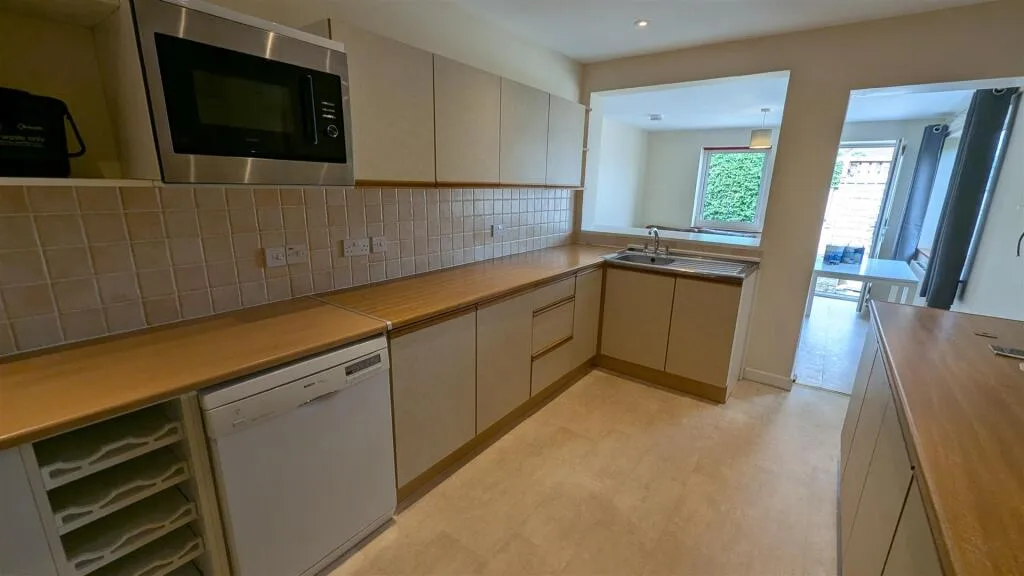 5 bedroom house for rent