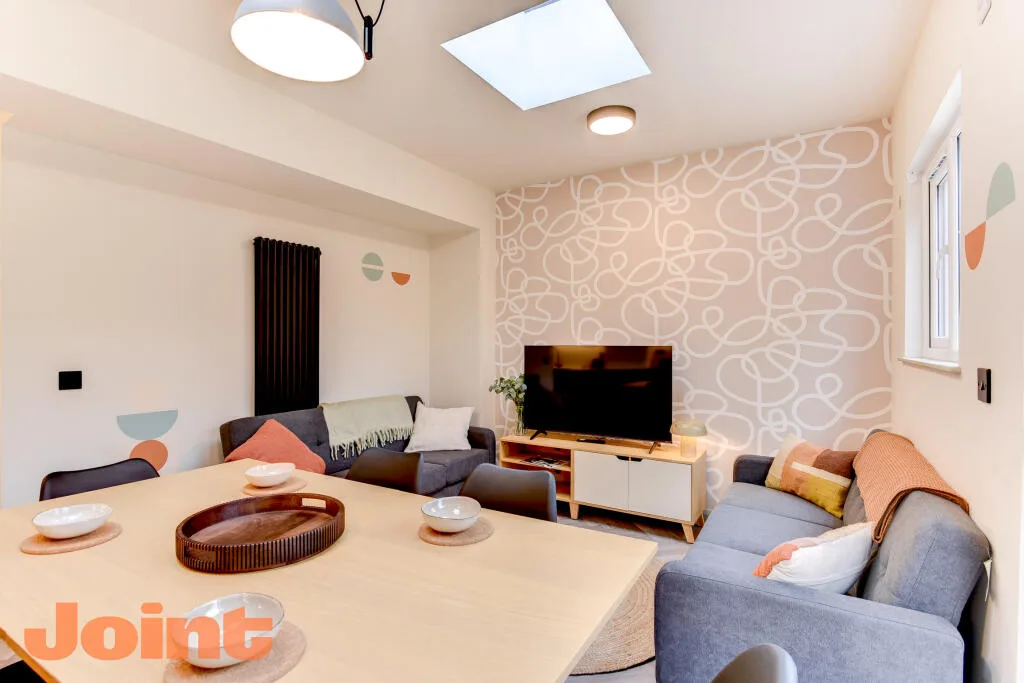 1 bedroom house share for rent
