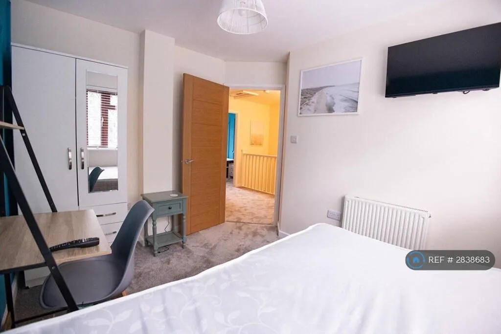 1 bedroom house share for rent