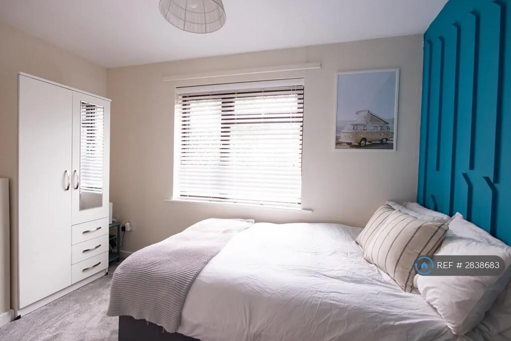 1 bedroom house share for rent