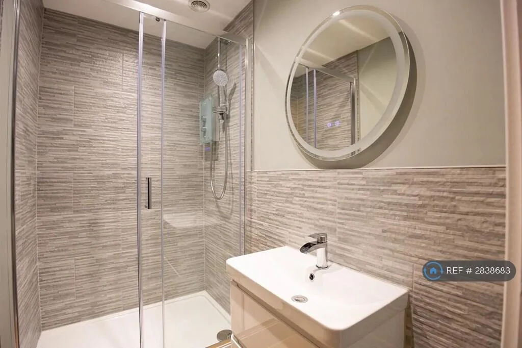 1 bedroom house share for rent