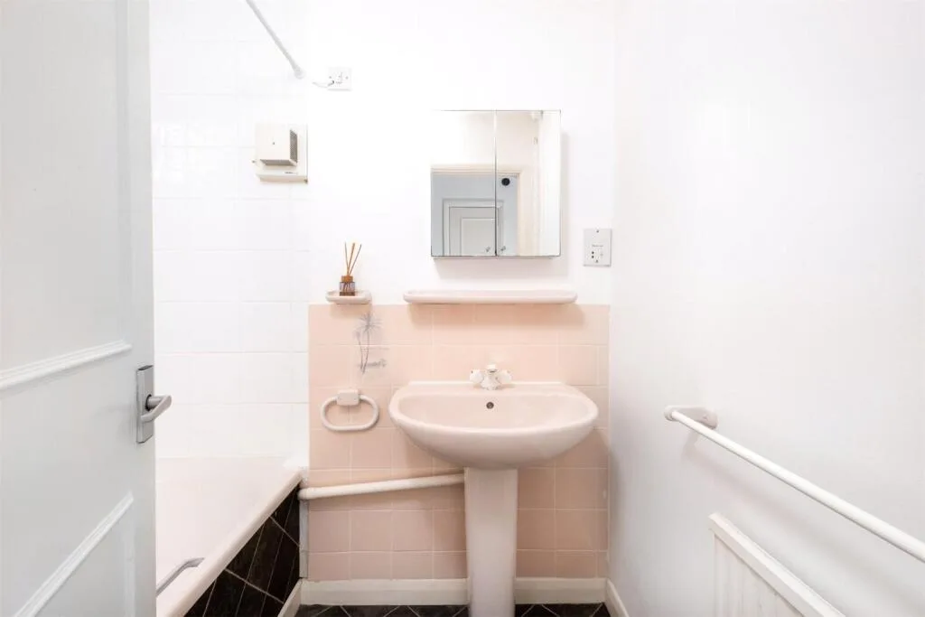 3 bedroom apartment for rent