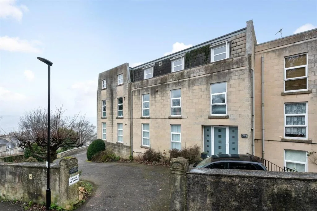 3 bedroom apartment for rent