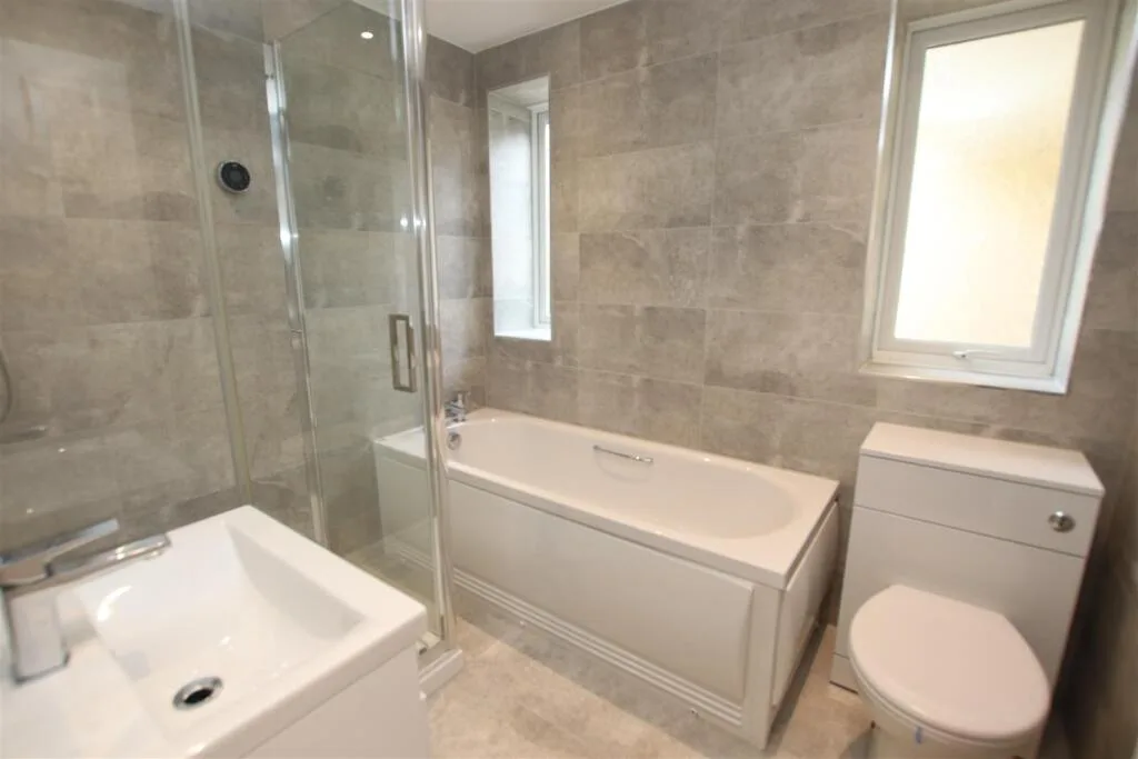 4 bedroom detached house for rent