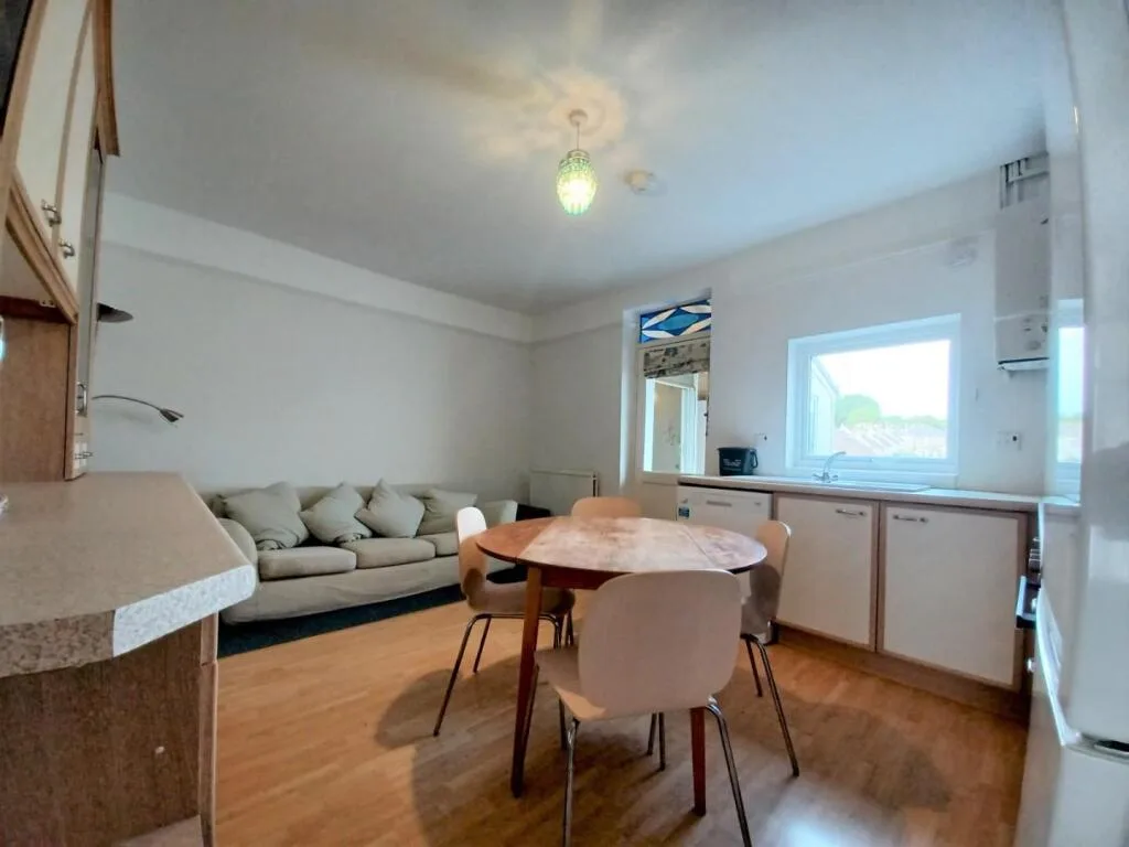 5 bedroom house for rent