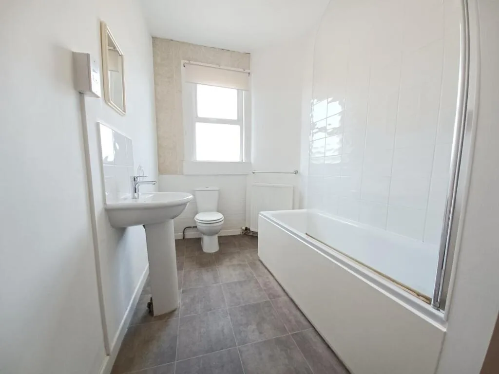 5 bedroom house for rent