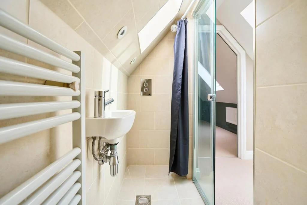 2 bedroom mews property for rent