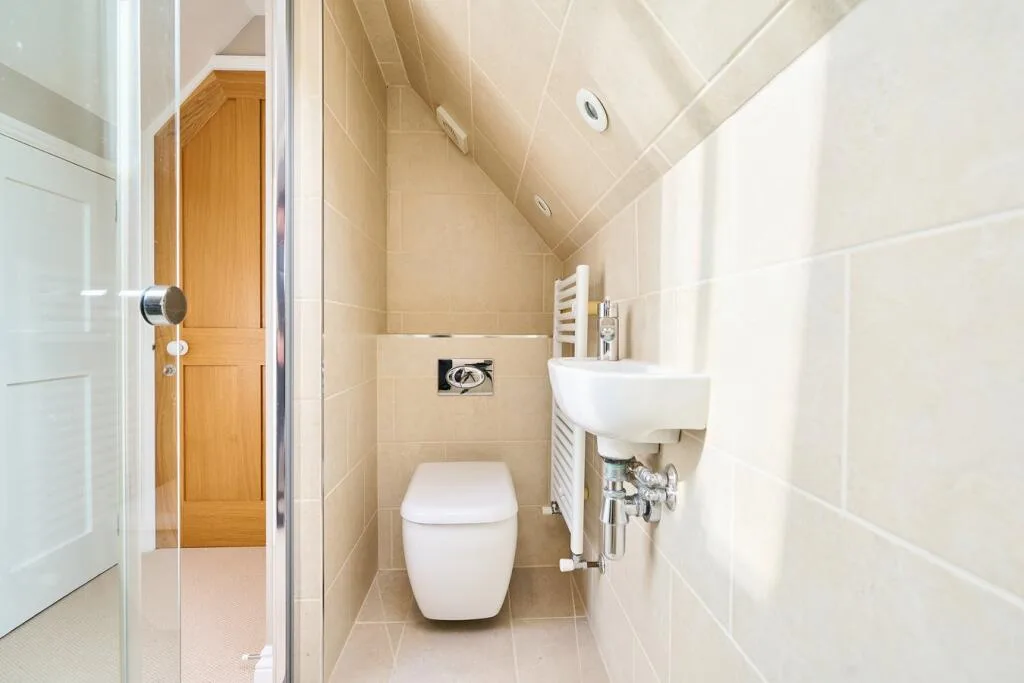 2 bedroom mews property for rent