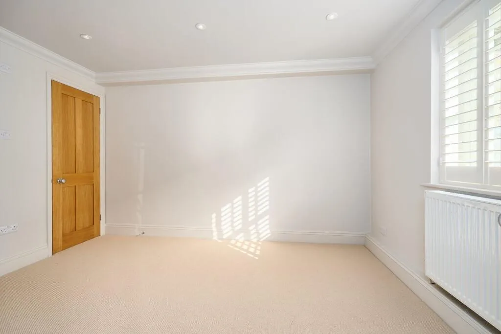 3 bedroom mews property for rent