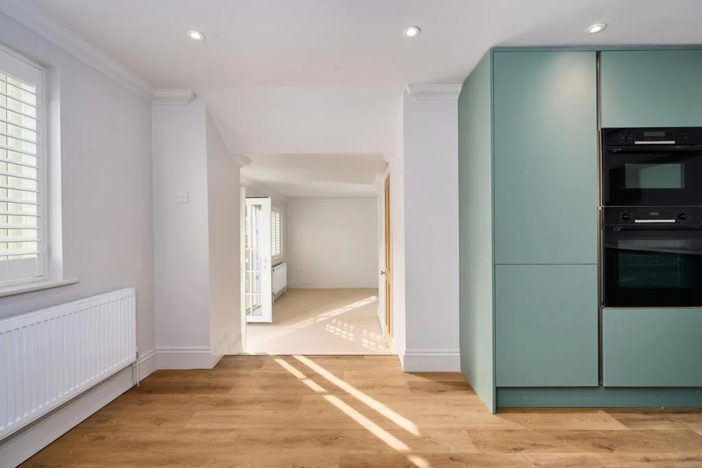 3 bedroom mews property for rent