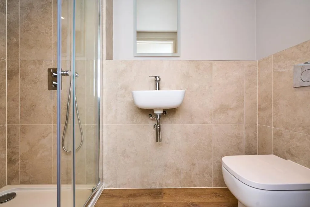 3 bedroom mews property for rent
