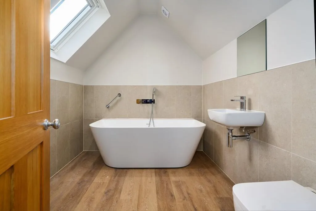3 bedroom mews property for rent