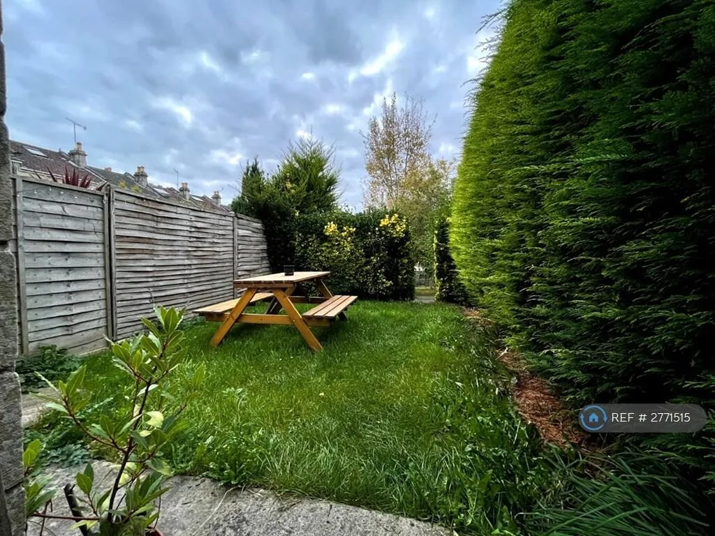 4 bedroom detached house for rent