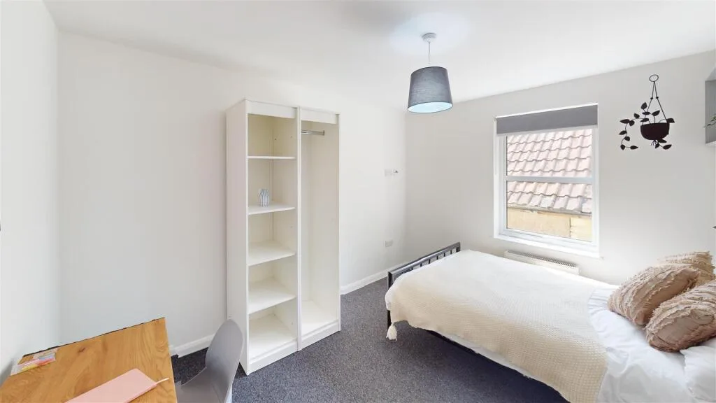 1 bedroom house share for rent