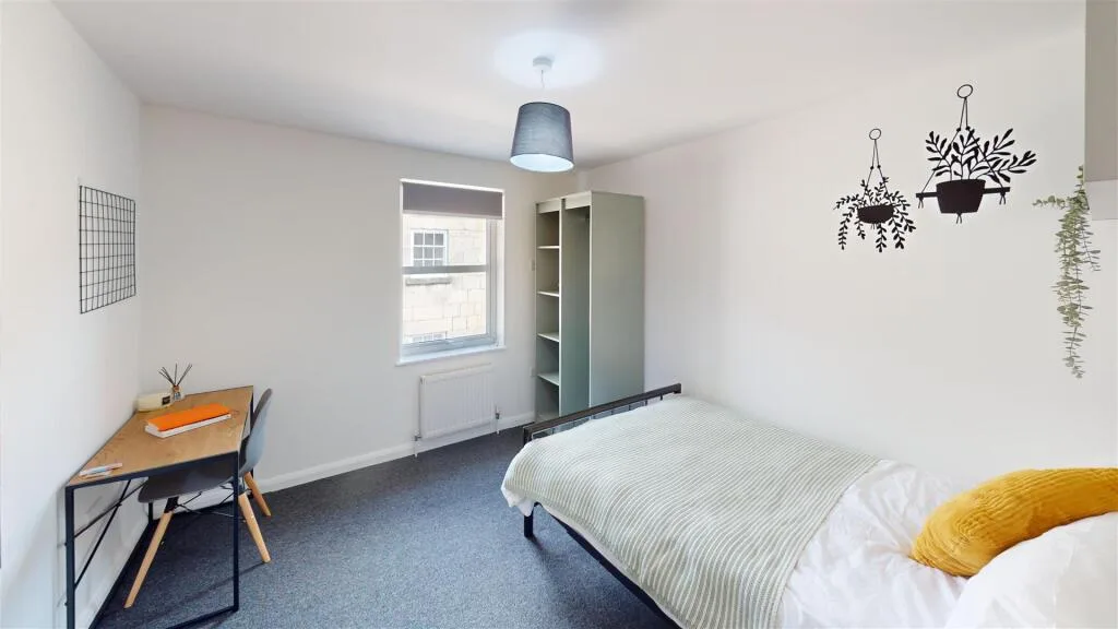 1 bedroom house share for rent