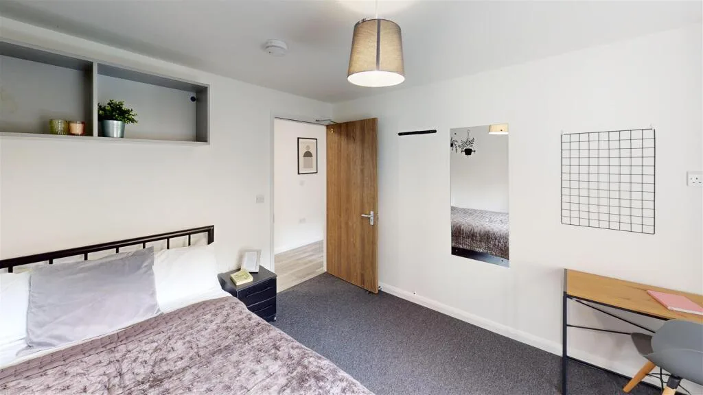 1 bedroom house share for rent