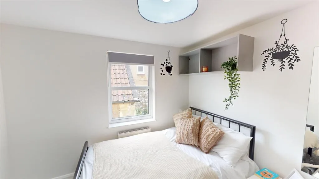 1 bedroom house share for rent