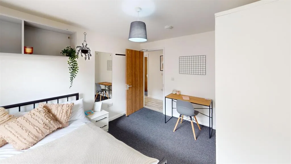 1 bedroom house share for rent